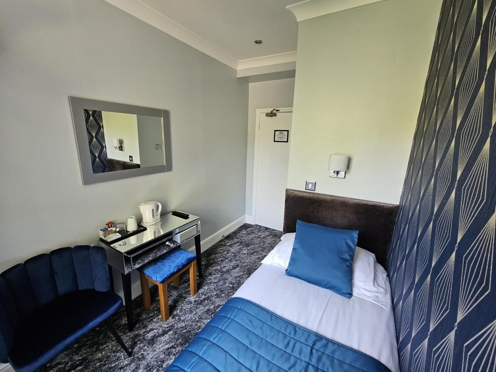 Mentone Hotel Лондон Екстер'єр фото