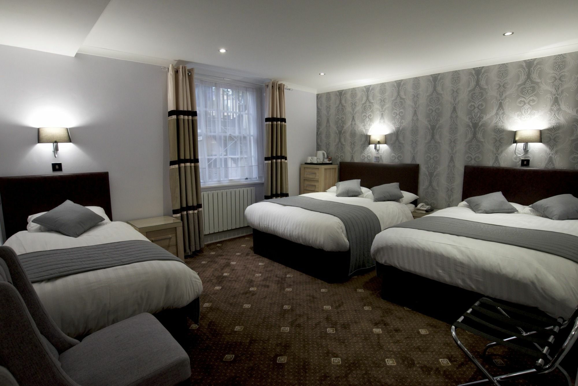 Mentone Hotel Лондон Екстер'єр фото